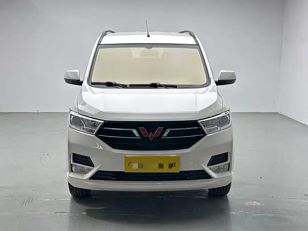 Wuling Hongguang — миниатюра 2