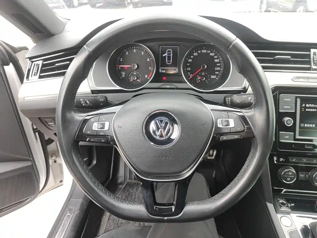 Volkswagen CC — миниатюра 11