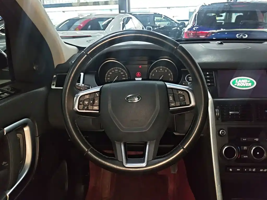 Land Rover Discovery Sport — миниатюра 11