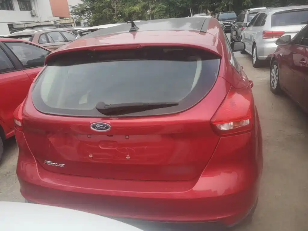 Ford Focus — миниатюра 6
