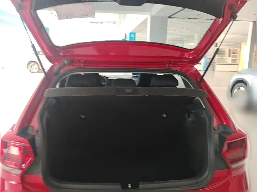 Volkswagen Polo — миниатюра 24