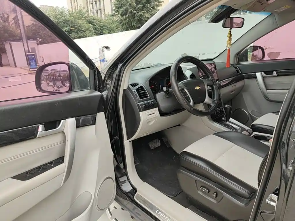 Chevrolet Captiva — миниатюра 16