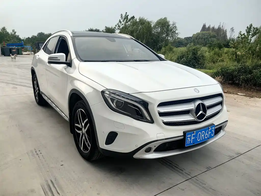 Mercedes-Benz GLA