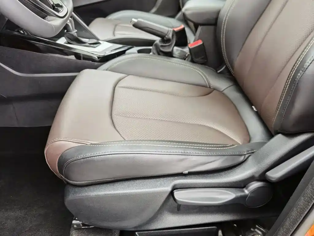 Changan CS15 — миниатюра 20