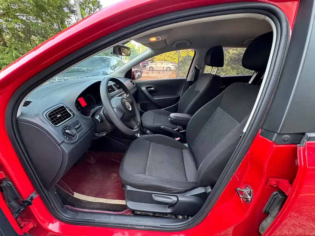 Volkswagen Polo — миниатюра 4