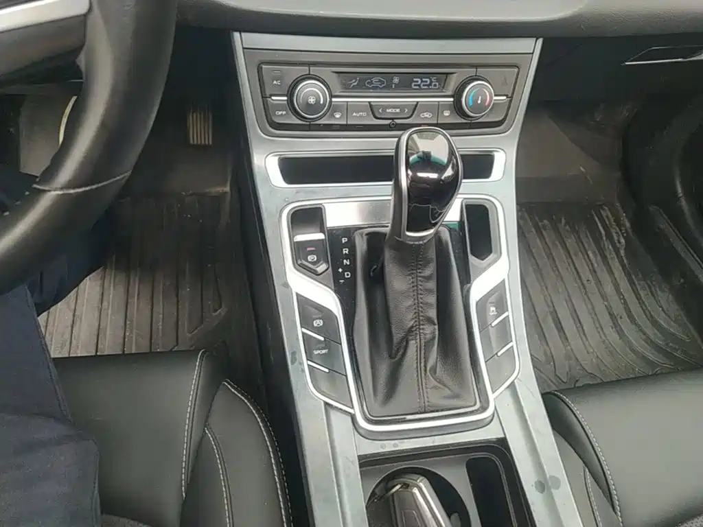 Geely Emgrand — миниатюра 14