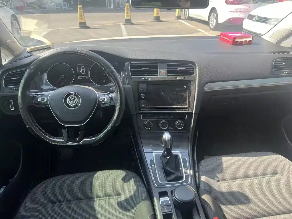 Volkswagen Golf — миниатюра 7