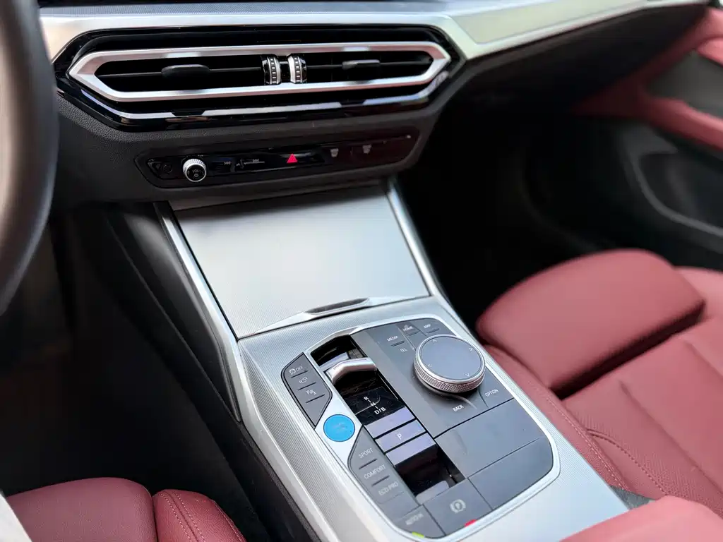 BMW i4 — миниатюра 7