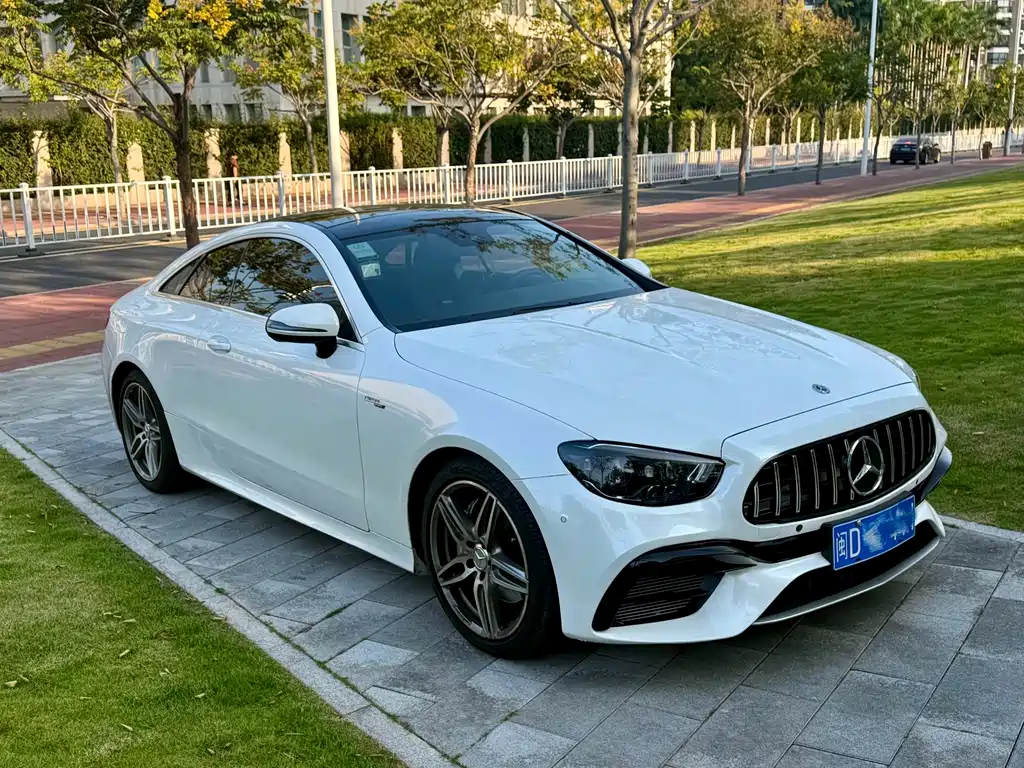 Mercedes-Benz E-Class (Import) — миниатюра 3