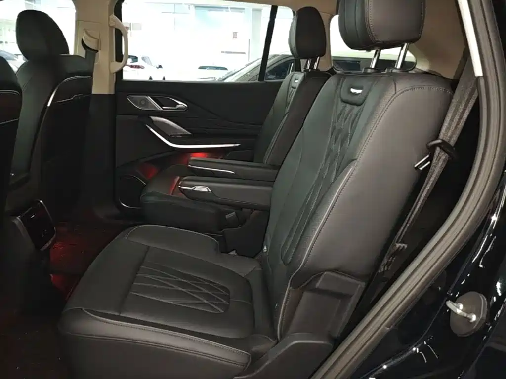 Hongqi Hongqi HS7 PHEV — миниатюра 17