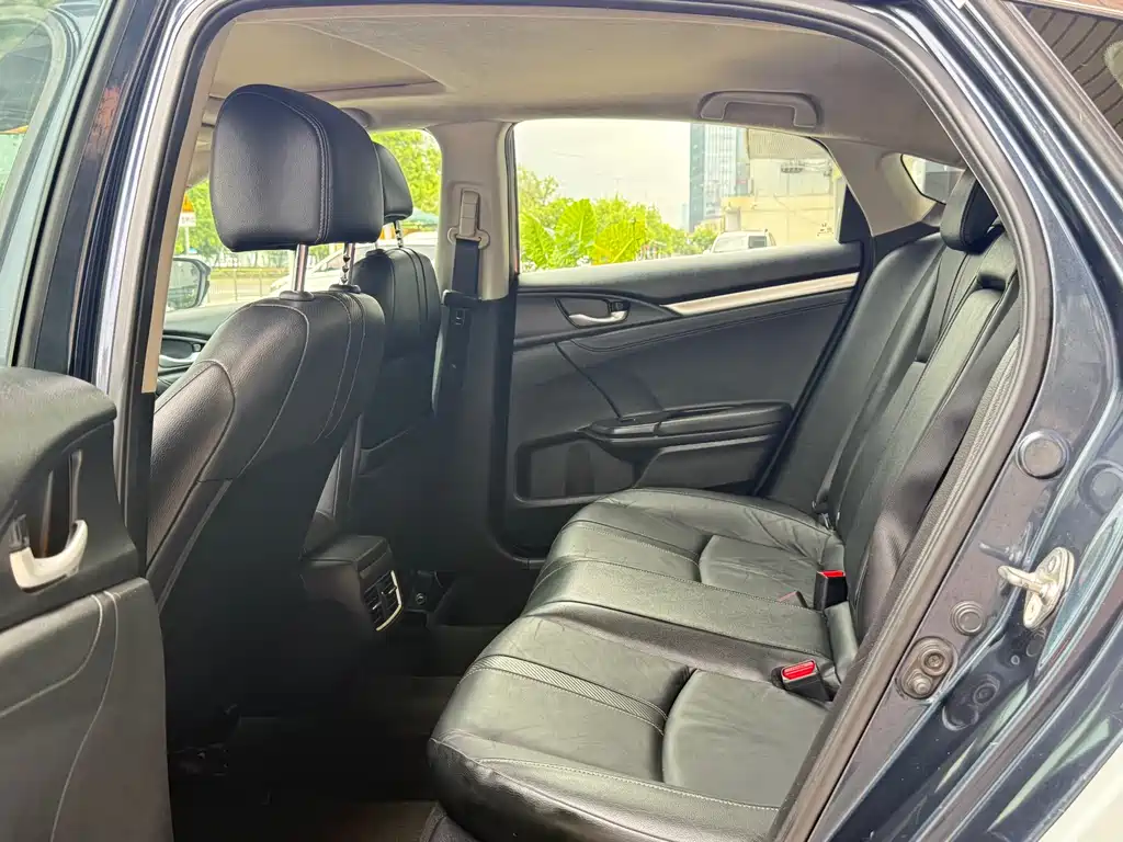 Honda Civic 2016 220TURBO CVT
