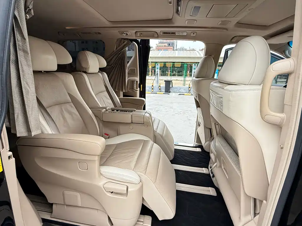 Toyota Alphard 2012 3.5L Luxury