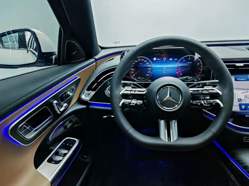 Mercedes-Benz E-Class E 2025 E 300 L Luxury Sport