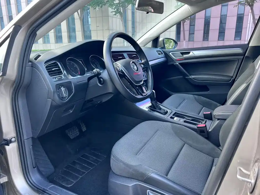Volkswagen Golf — миниатюра 7