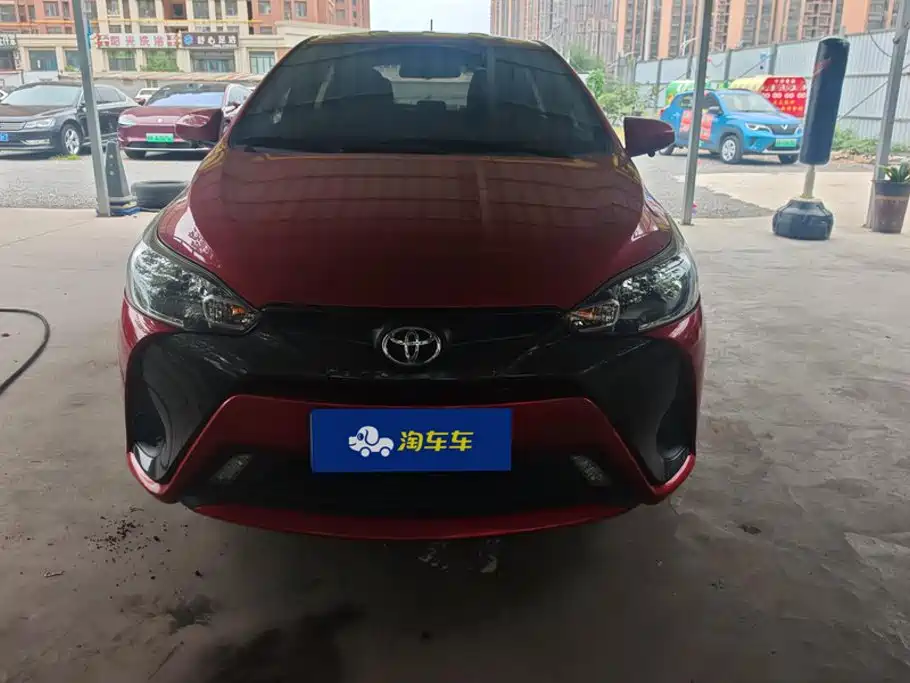 Toyota Yaris L — миниатюра 2