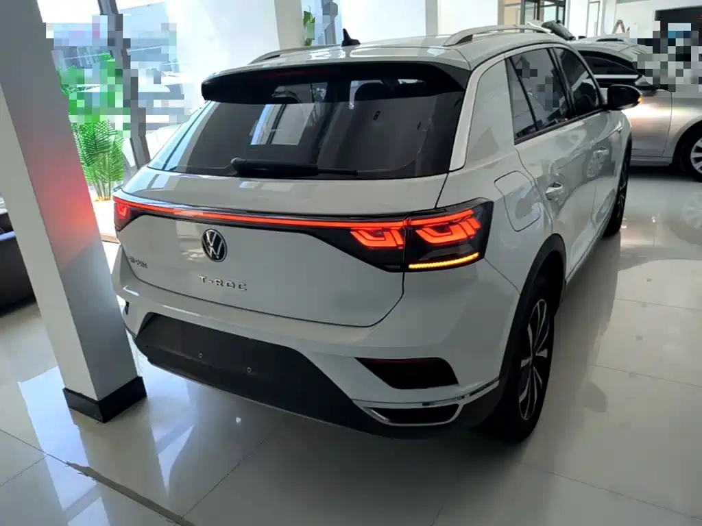 Volkswagen T-Roc — миниатюра 6
