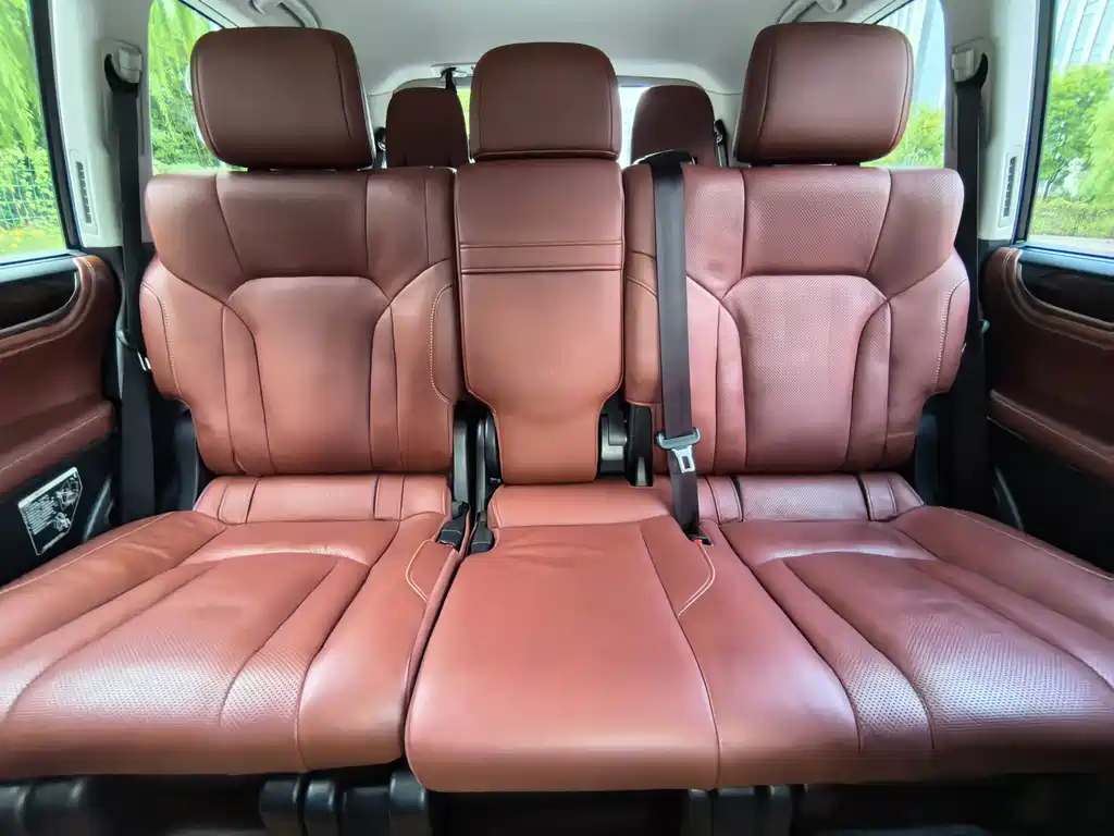 Lexus LX — миниатюра 21