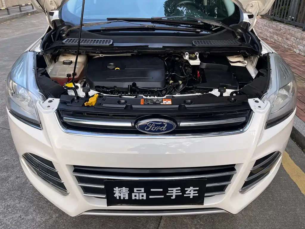 Ford Kuga — миниатюра 17