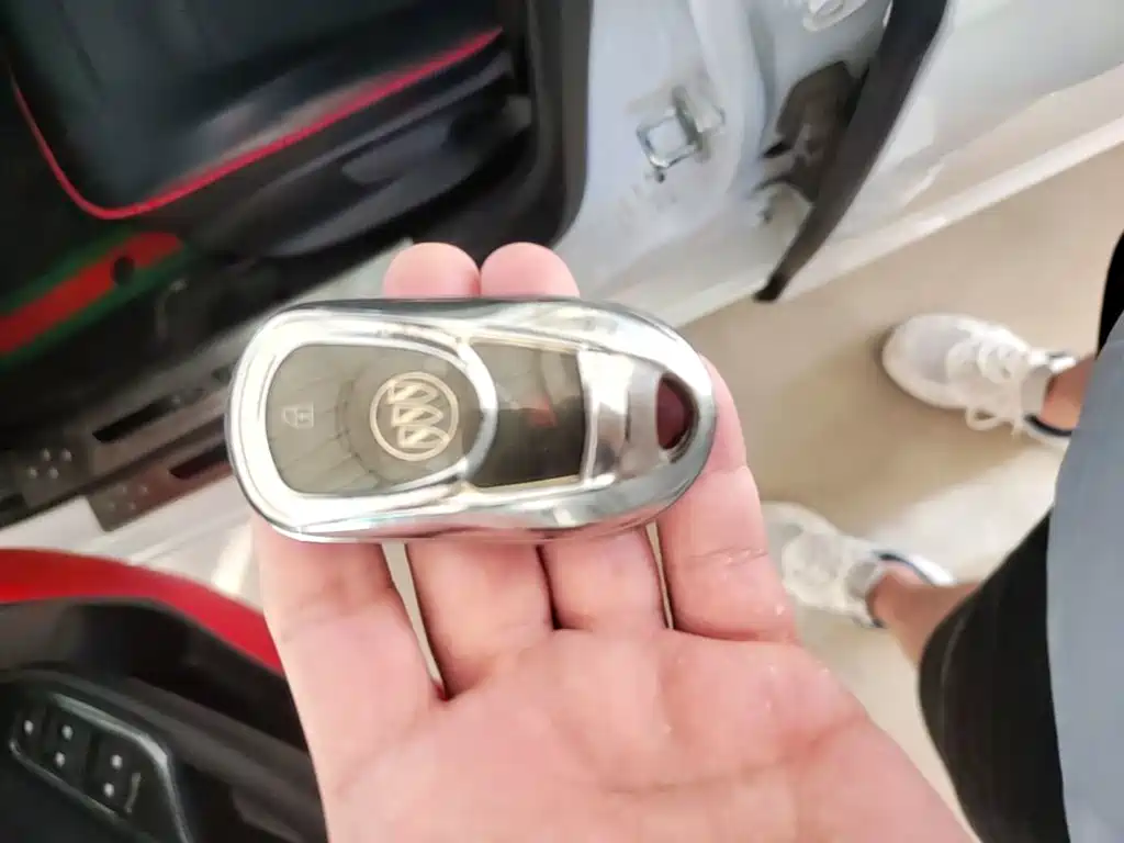 Buick Excelle — миниатюра 9