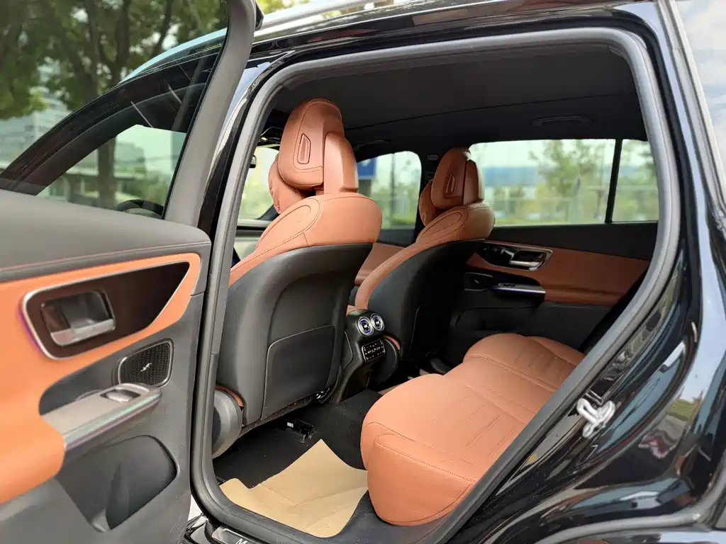 Mercedes-Benz GLC — миниатюра 10