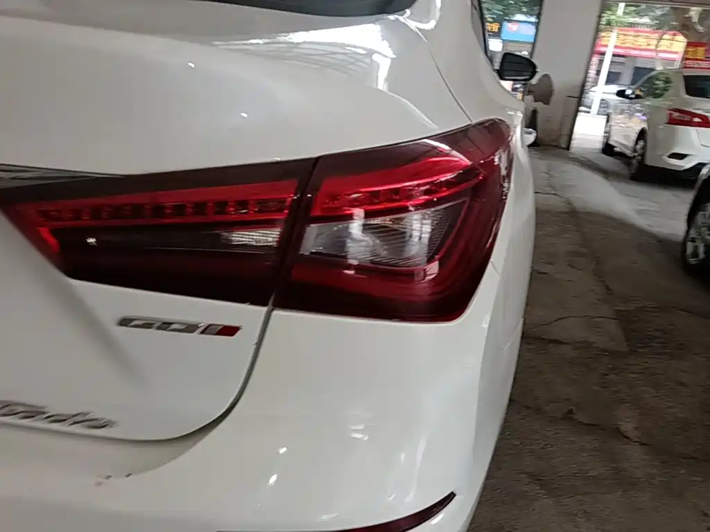 Changan Eado — миниатюра 8