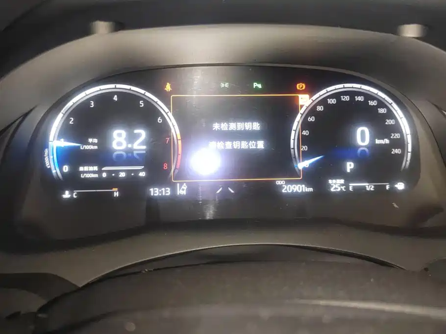 Toyota Camry — миниатюра 14