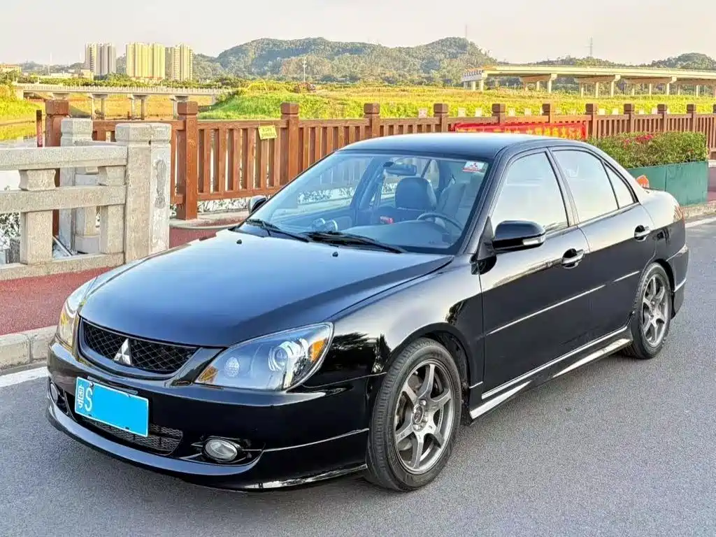 Mitsubishi 蓝瑟 2014