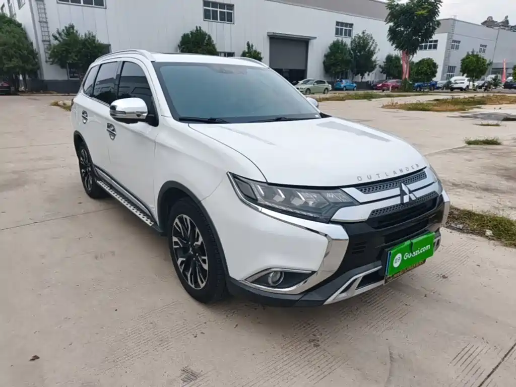 Mitsubishi Outlander — миниатюра 4