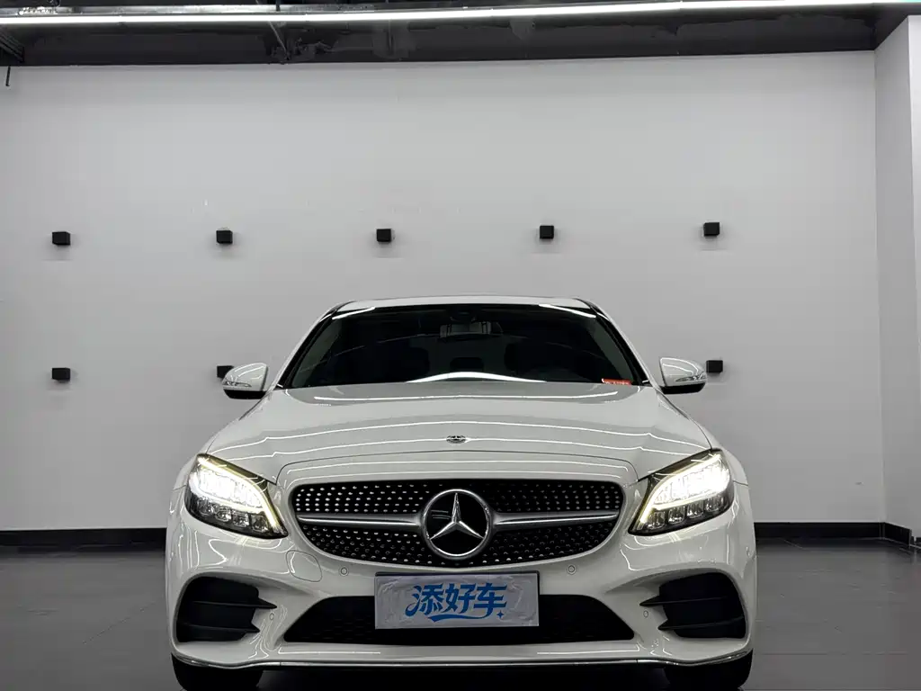 Mercedes-Benz C-Class — миниатюра 2