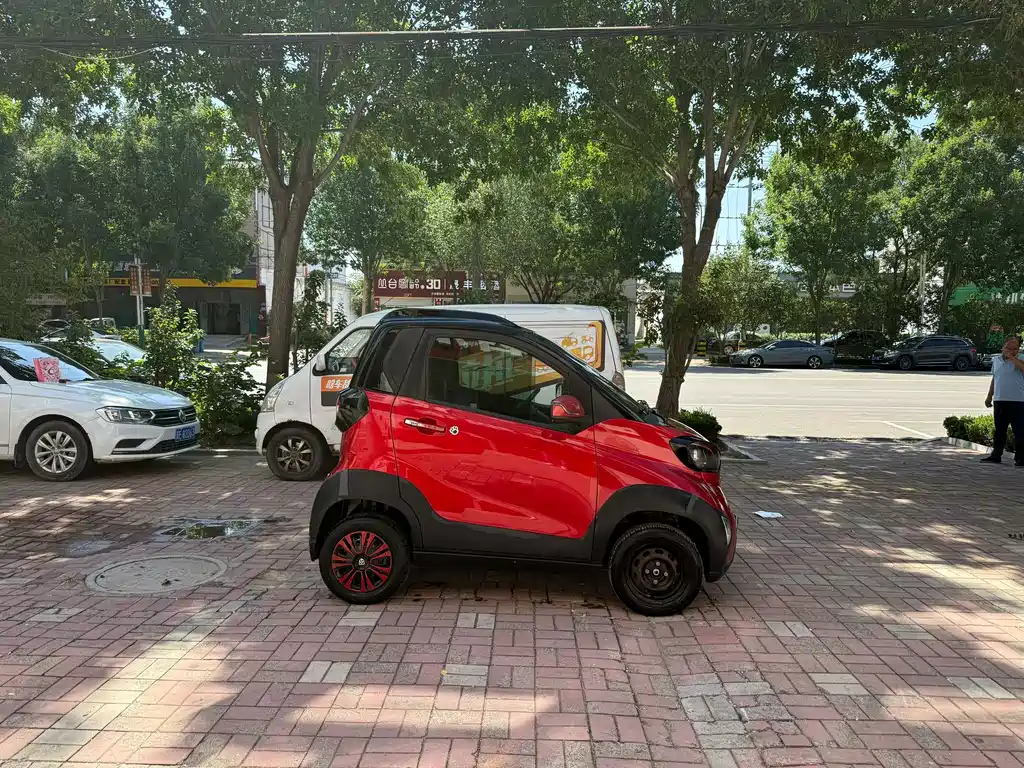 Baojun E100 — миниатюра 5
