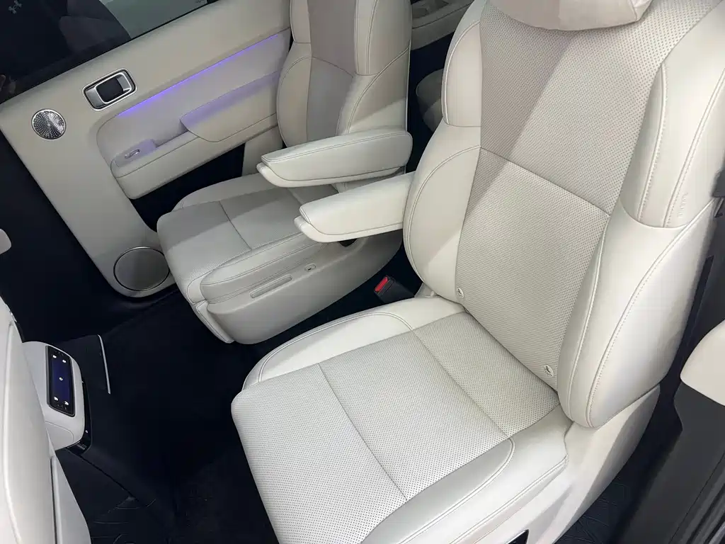 Li Auto Li L9 — миниатюра 15