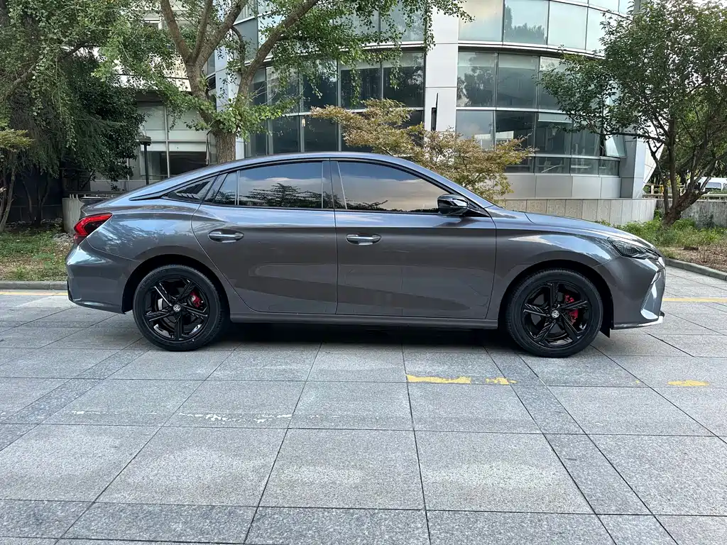 MG MG5 Scorpio — миниатюра 10