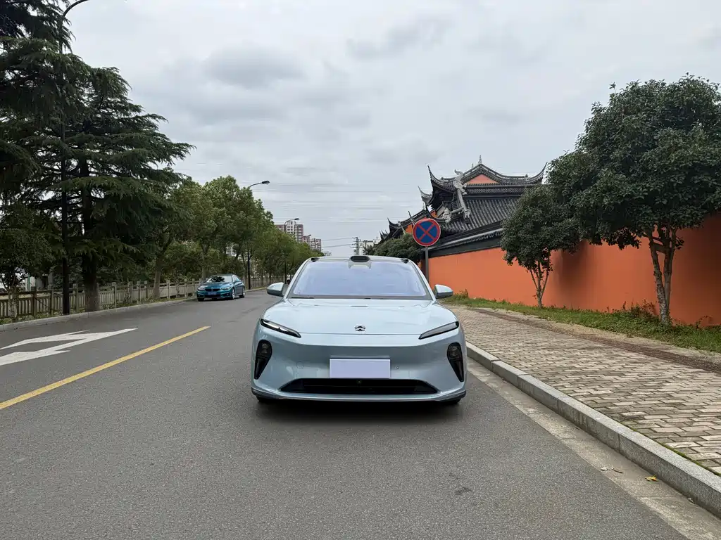 NIO ET5 — миниатюра 2