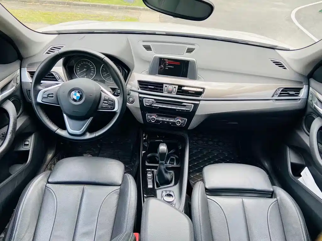BMW X1 2016 sDrive20Li Luxury
