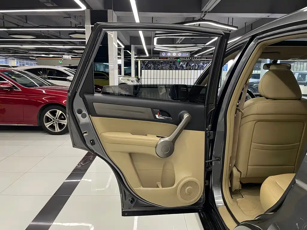 Honda CR-V — миниатюра 33