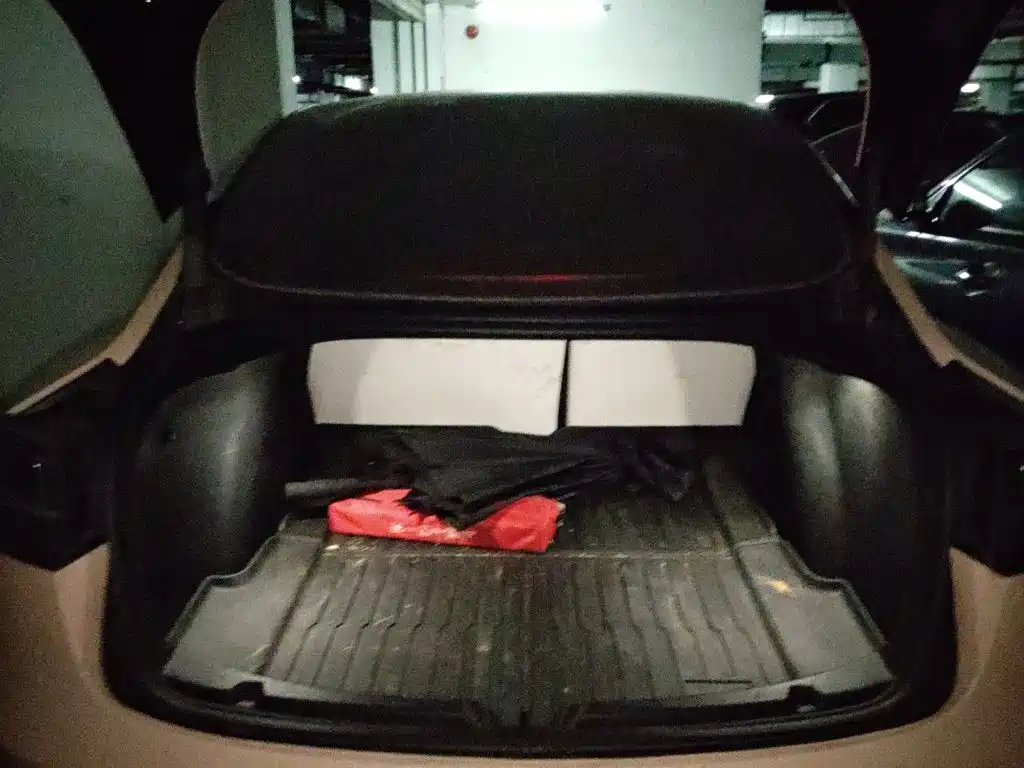 Tesla Model 3 — миниатюра 10
