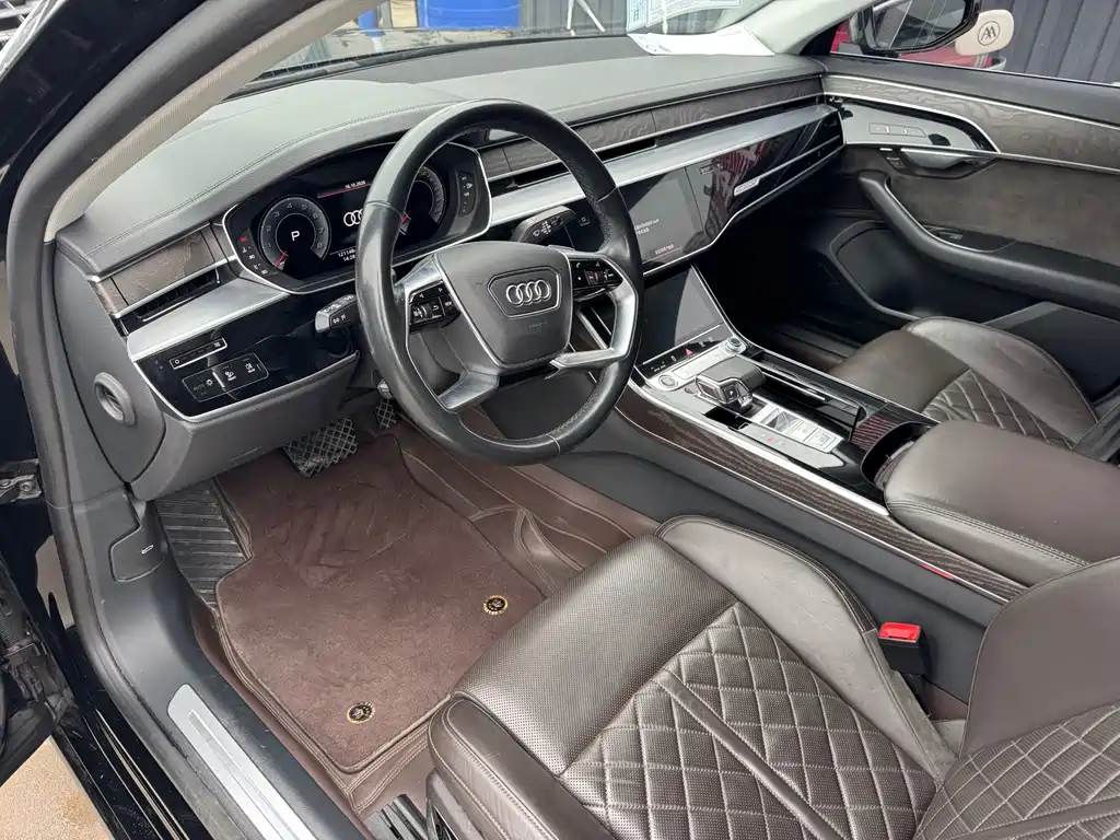 Audi A8 — миниатюра 9