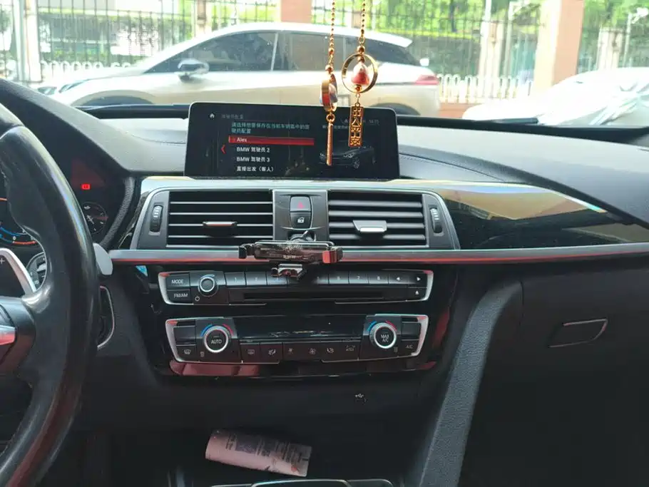 BMW 3 Series GT — миниатюра 13