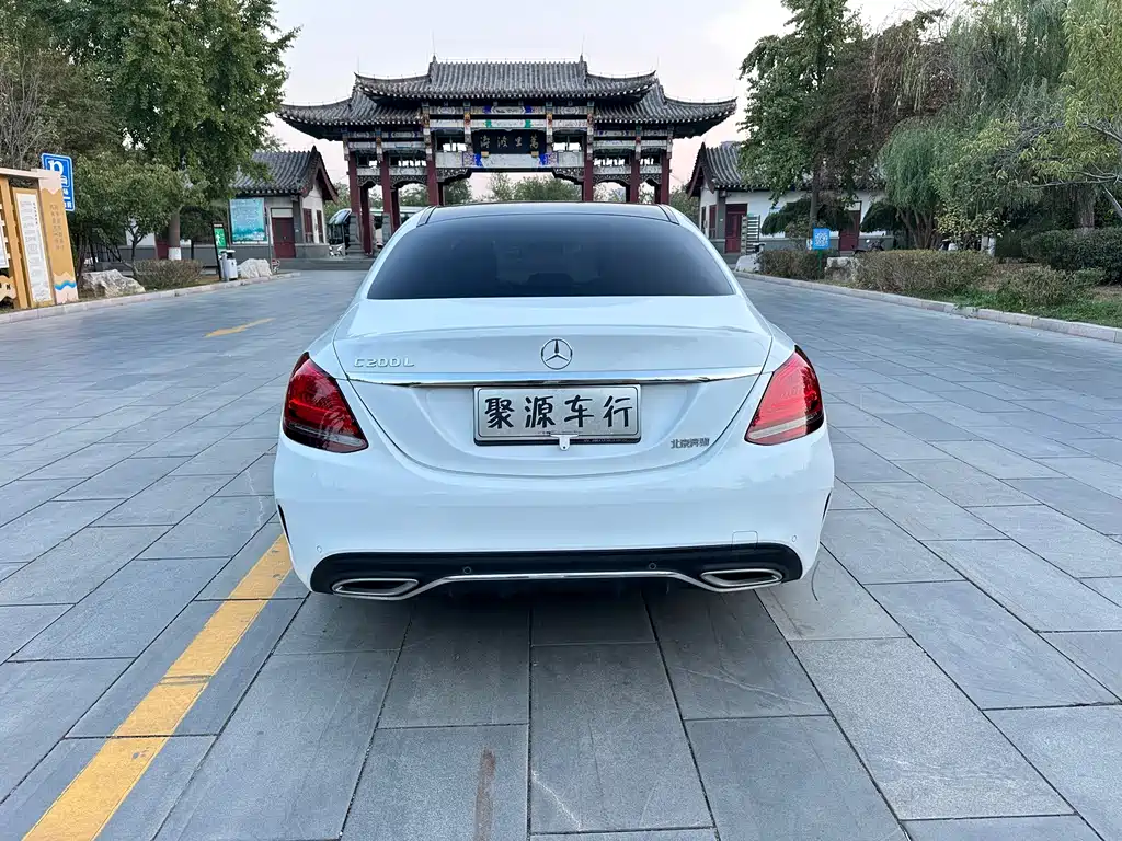 Mercedes-Benz C-Class — миниатюра 6