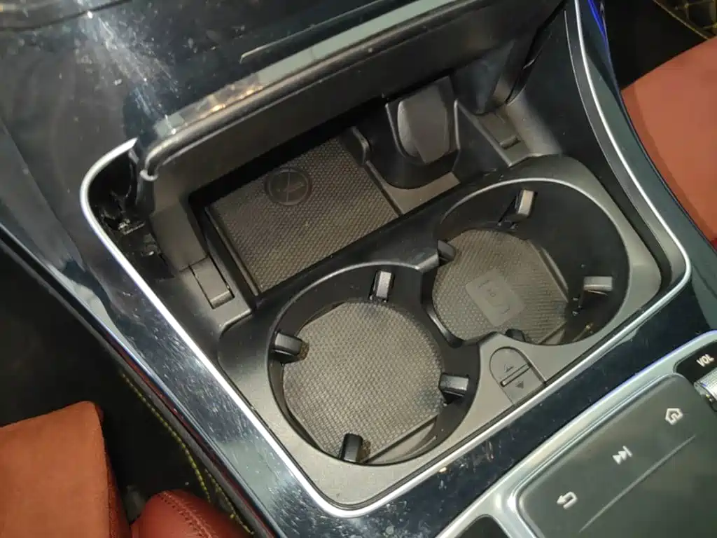 Mercedes-Benz C-Class — миниатюра 9