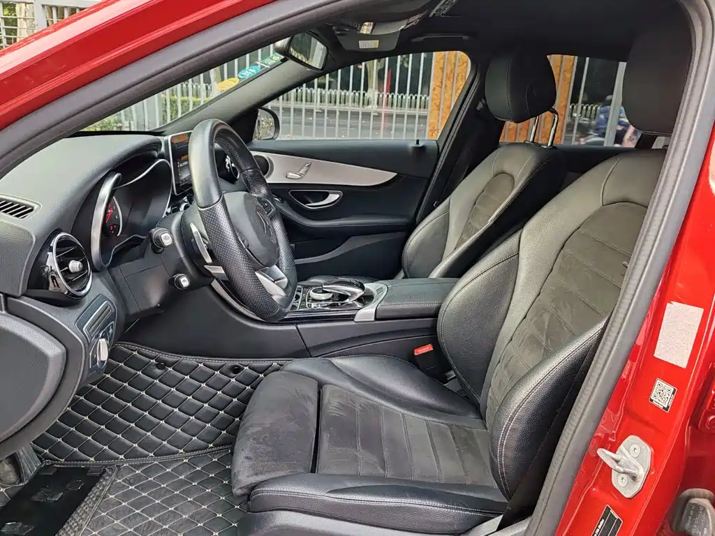 Mercedes-Benz C-Class — миниатюра 12