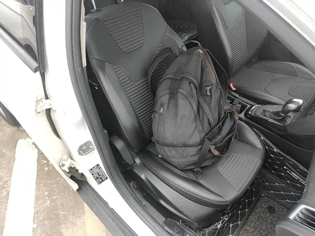 Ford Focus — миниатюра 25
