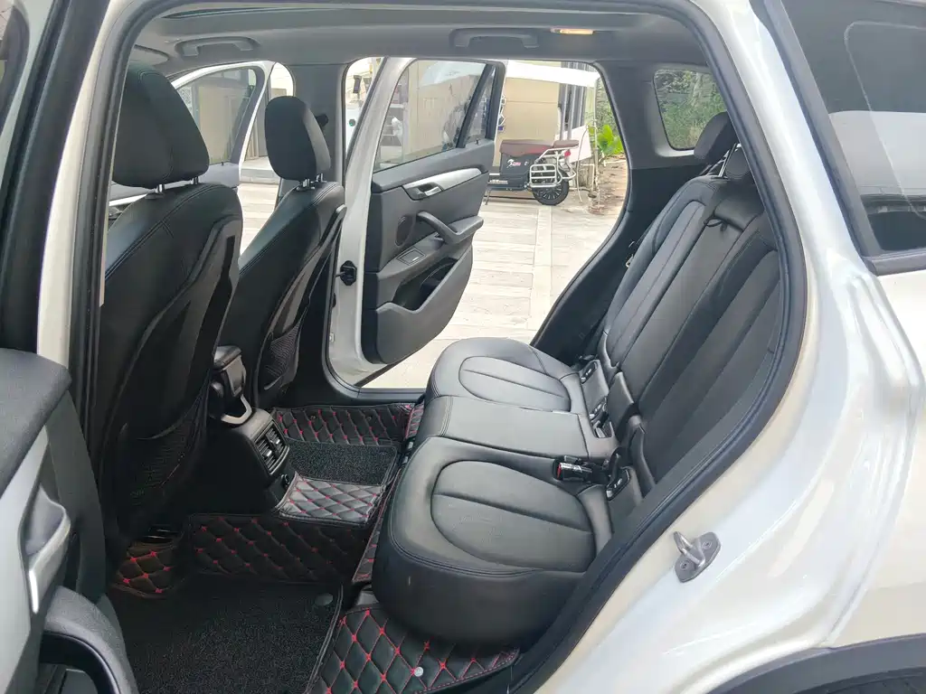 BMW X1 — миниатюра 13