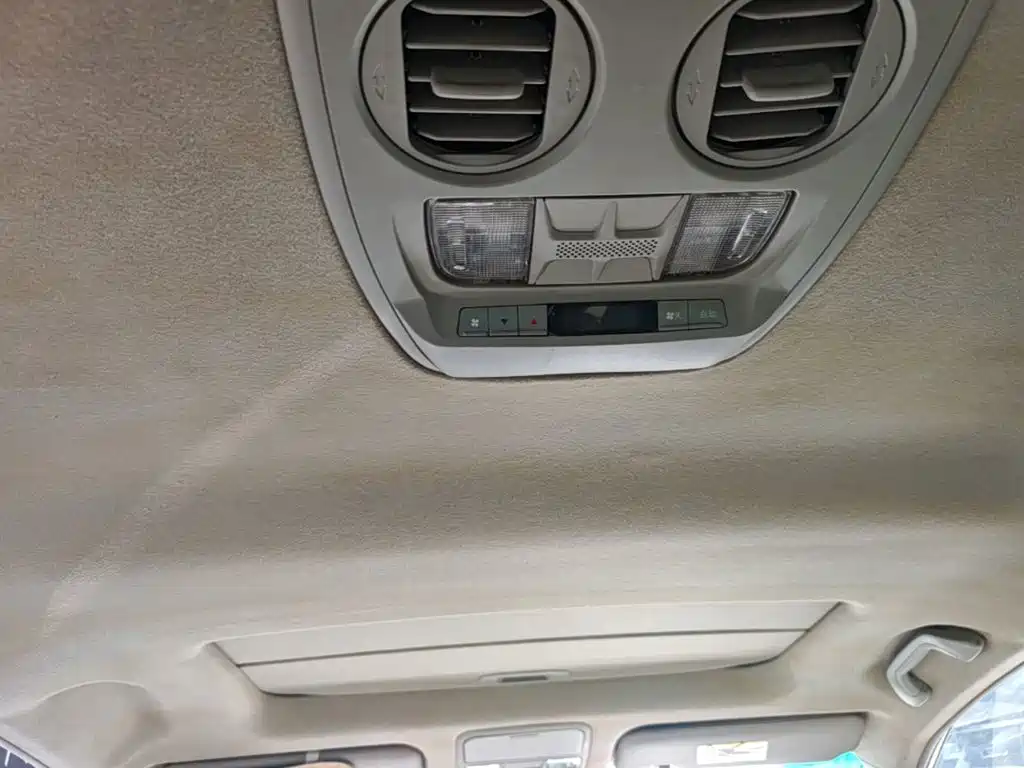 BYD M6 — миниатюра 18