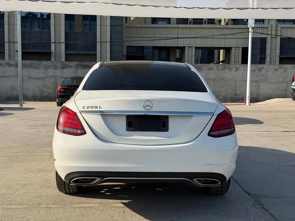 Mercedes-Benz C-Class — миниатюра 4