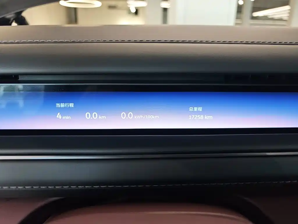 NIO ES8 — миниатюра 12