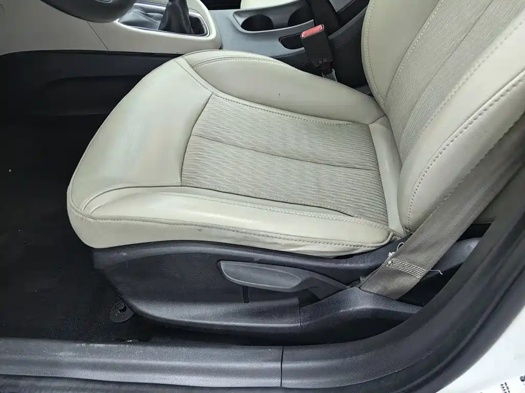 Buick Excelle — миниатюра 20