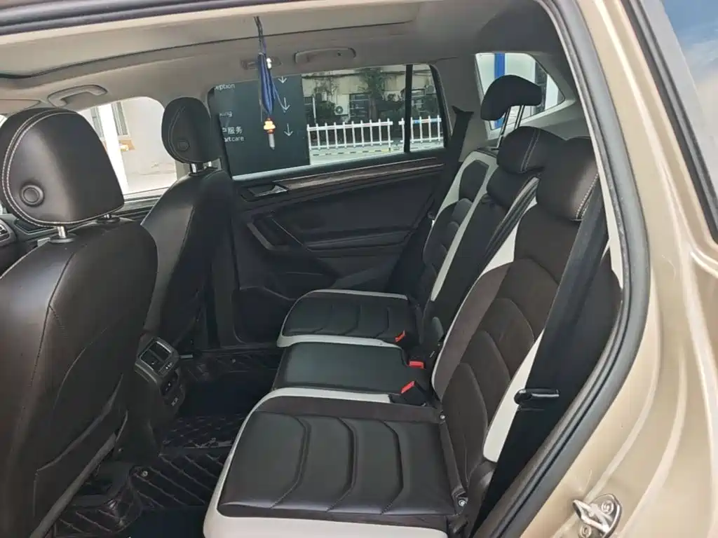 Volkswagen Tiguan L — миниатюра 22