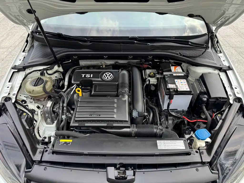 Volkswagen Golf — миниатюра 17
