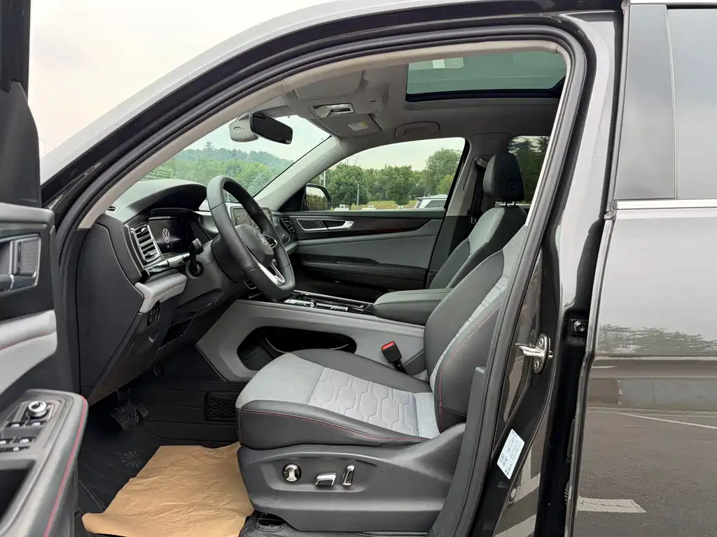 Volkswagen Teramont — миниатюра 5